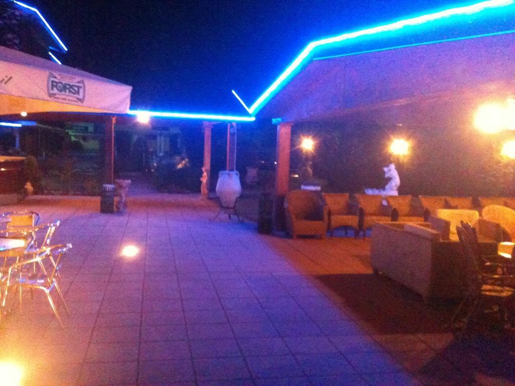 Hotel Quo Vadis None Exterior photo